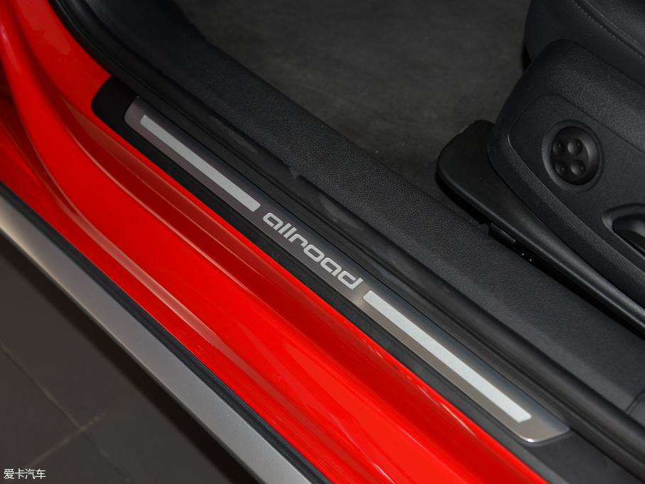 2017WA4(M) 45 TFSI allroad quattro r