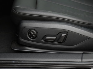 201745 TFSI allroad quattro r {{