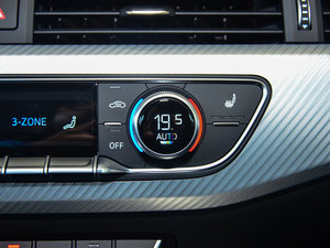 201745 TFSI allroad quattro \ п؅^