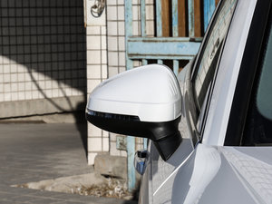 201745 TFSI allroad quattro \ ^