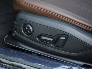 201745 TFSI allroad quattro \ {{