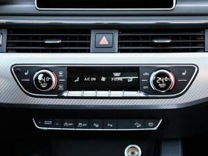 201745 TFSI allroad quattro \ {{