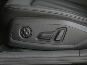 201745 TFSI allroad quattro r {{