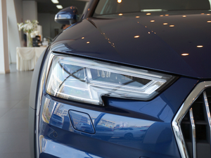 201745 TFSI allroad quattro \ ^