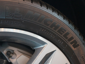 201745 TFSI allroad quattro \ ݆̥Ʒ