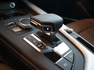 201745 TFSI allroad quattro \ QU