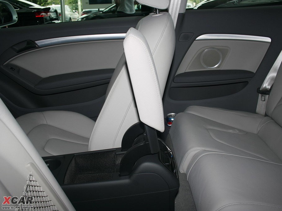 2009WA5 Coupe 2.0TFSI Coupe