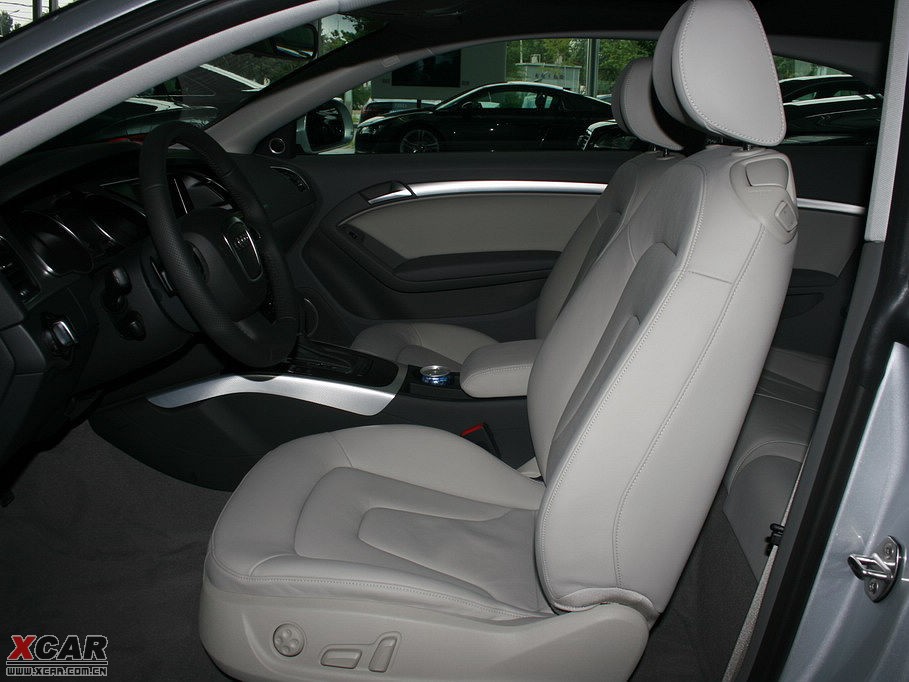 2009WA5 Coupe 2.0TFSI Coupe