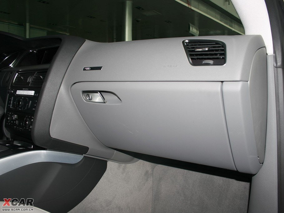 2009?yun)WA5 Coupe 2.0TFSI Coupe