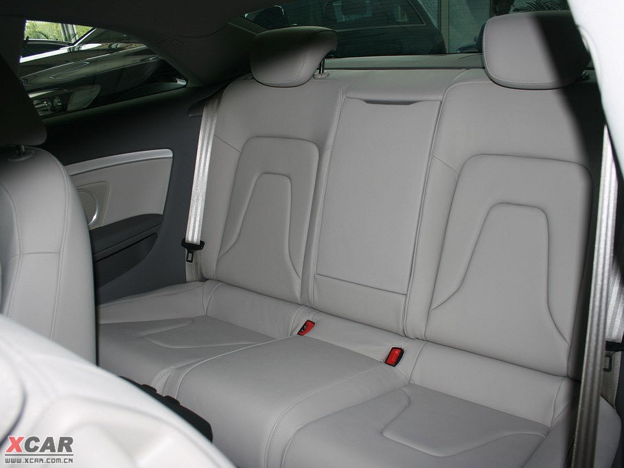 2009?yun)WA5 Coupe 2.0TFSI Coupe