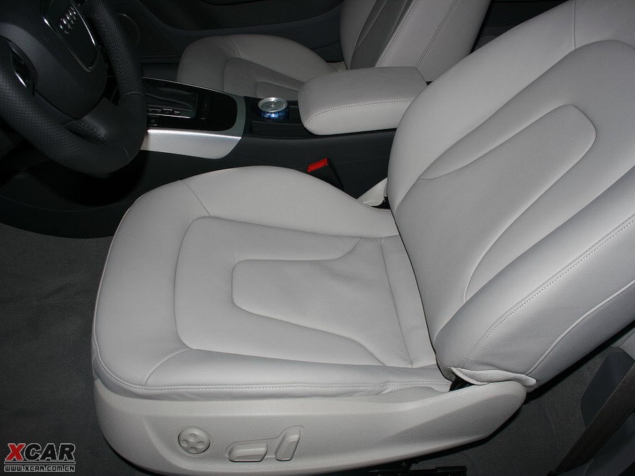 2009WA5 Coupe 2.0TFSI Coupe