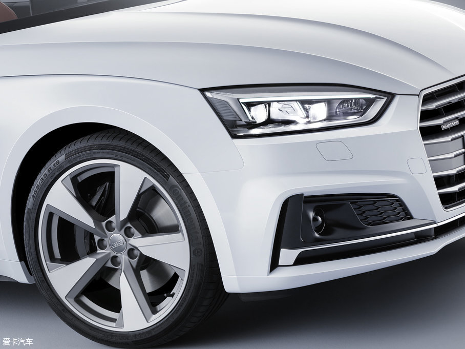 2017��W��A5 Cabriolet Cabriolet 45 TFSI quattro �\����