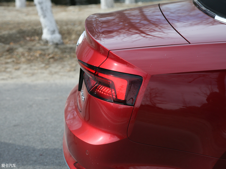 2017��W��A5 Cabriolet Cabriolet 40 TFSI �r����