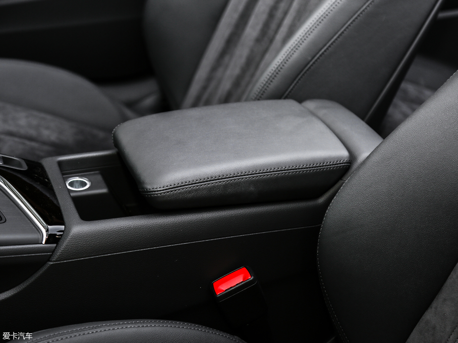 2017��W��A5 Cabriolet Cabriolet 40 TFSI �r����