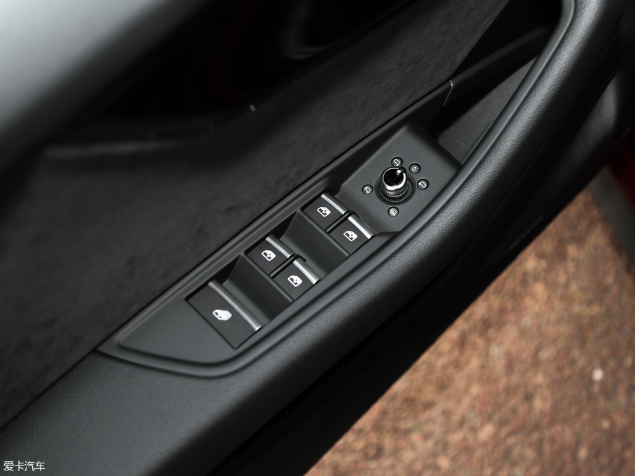 2017��?yu��n)W��A5 Cabriolet Cabriolet 40 TFSI �r(sh��)����