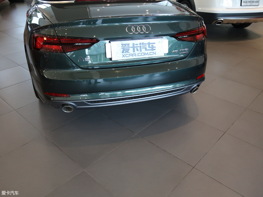 2017��W��A5 Cabriolet Cabriolet 45 TFSI quattro �\����