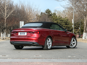 2017��Cabriolet 40 TFSI �r���� ���w���^