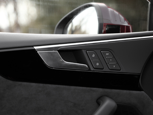 2017��Cabriolet 40 TFSI �r���� ���g����