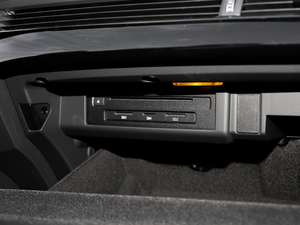 2017��Cabriolet 40 TFSI �r���� ���g����