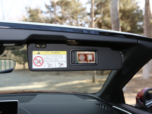 2017��Cabriolet 40 TFSI �r���� ���g����