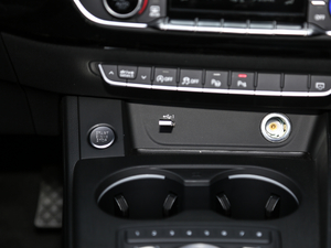 2017��Cabriolet 40 TFSI �r���� ���g����