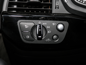 2017��Cabriolet 40 TFSI �r���� �п؅^