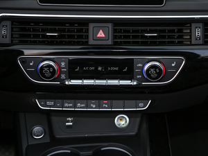 2017��Cabriolet 40 TFSI �r���� ���{�{��