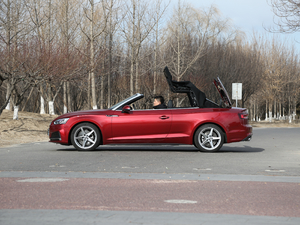 2017��Cabriolet 40 TFSI �r���� ����