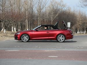 2017��Cabriolet 40 TFSI �r���� ����