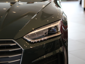 2017��Cabriolet 45 TFSI quattro �\���� ���