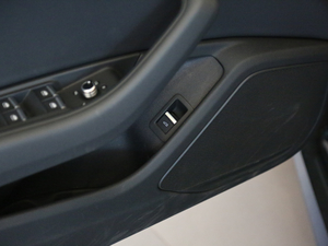 2017��Cabriolet 45 TFSI quattro �\���� ���g����