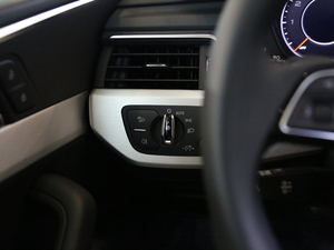 2017��Cabriolet 45 TFSI quattro �\���� �п؅^