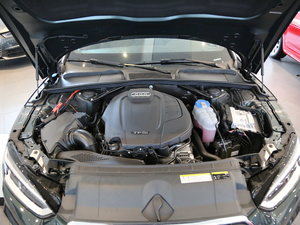 2017��Cabriolet 45 TFSI quattro �\���� �l�әC