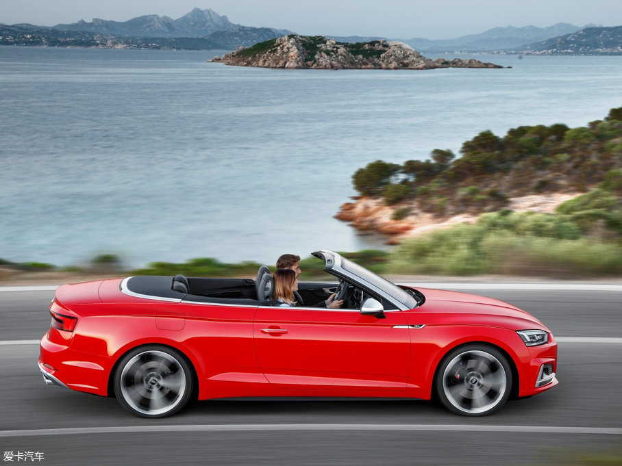 2017?yun)WS5 Cabriolet 3.0T Cabriolet