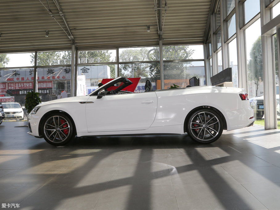 2017WS5 Cabriolet 3.0T Cabriolet