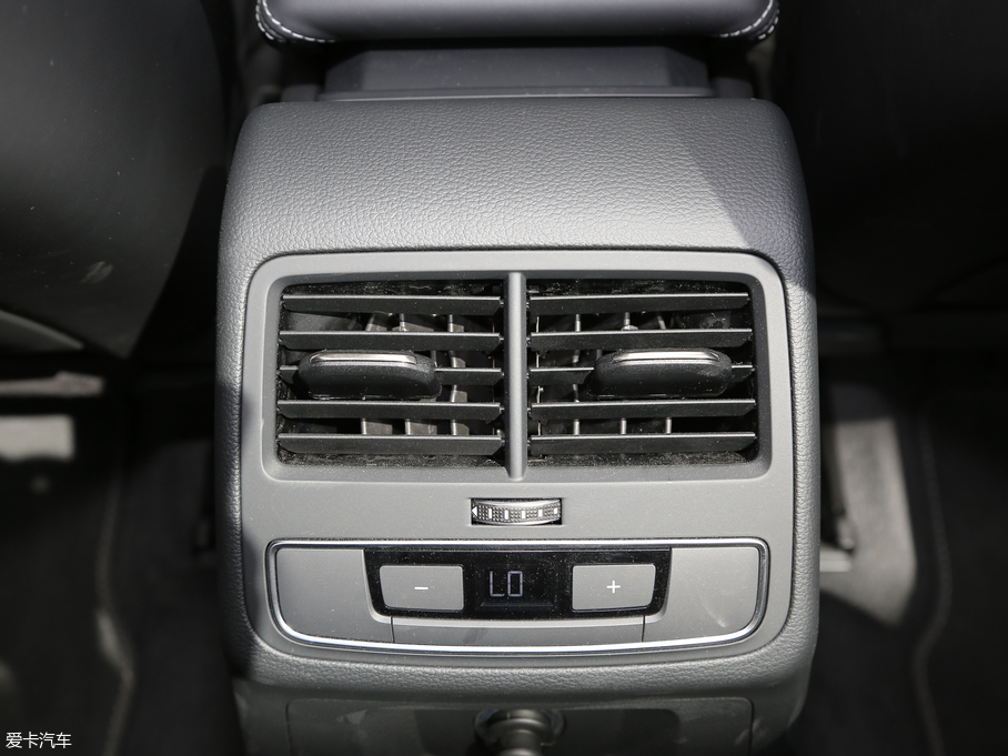 2017?yun)WS5 Cabriolet 3.0T Cabriolet