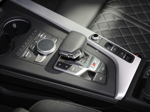 20173.0T Cabriolet п؅^