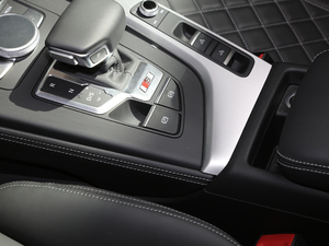 20173.0T Cabriolet v܇Ƅ(dng)