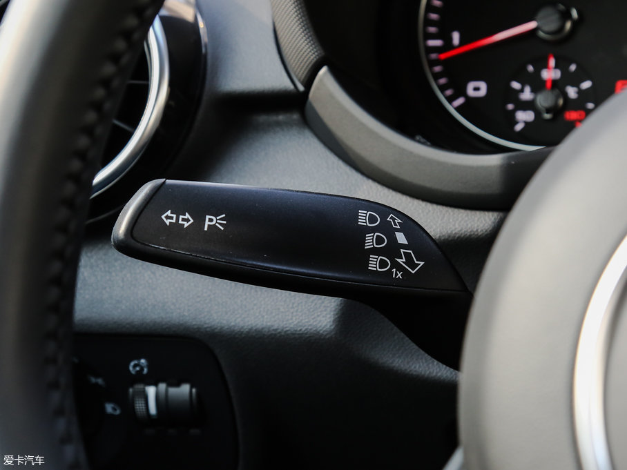 2017WA1 30 TFSI L(fng)а