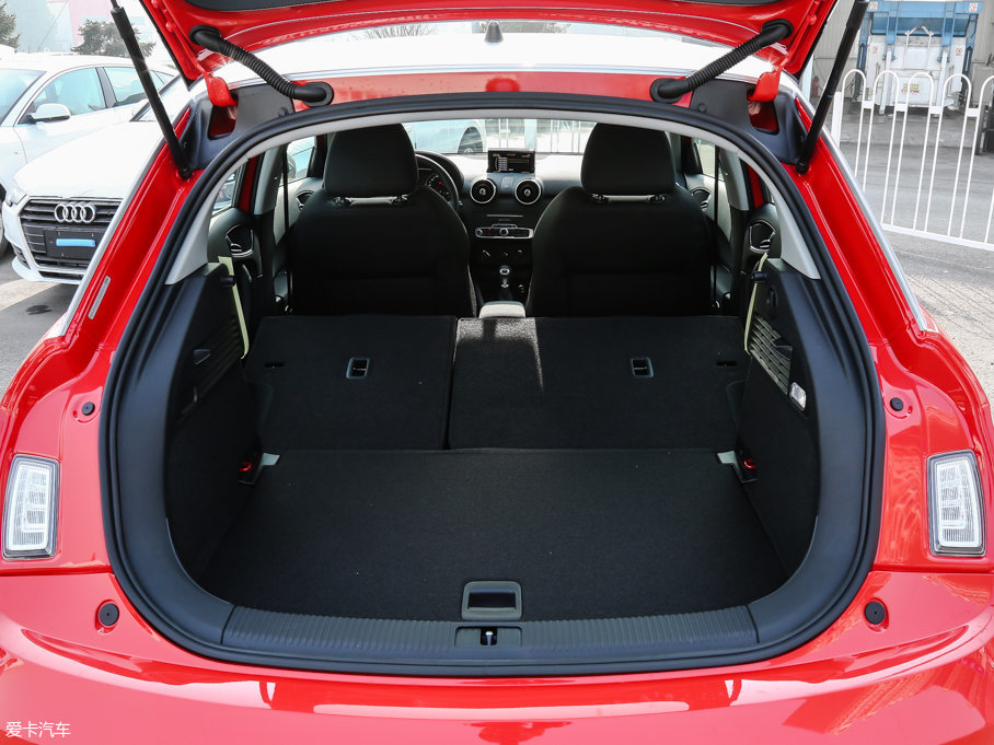 2017WA1 30 TFSI L(fng)а