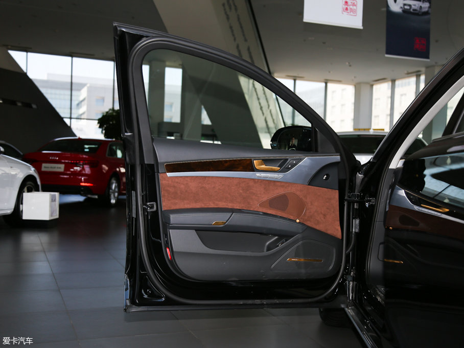 2017WA8 50 TFSI quattro A