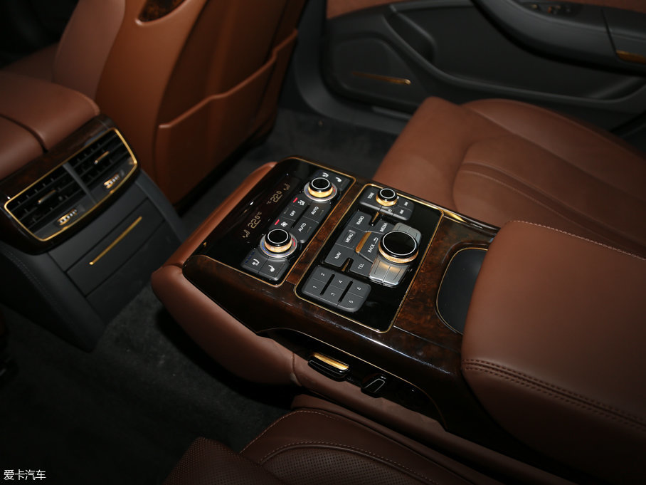 2017WA8 50 TFSI quattro A