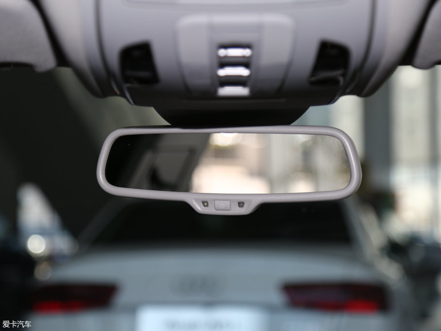 2017WA8 50 TFSI quattro A