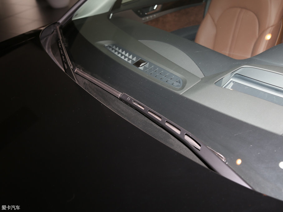 2017WA8 50 TFSI quattro F