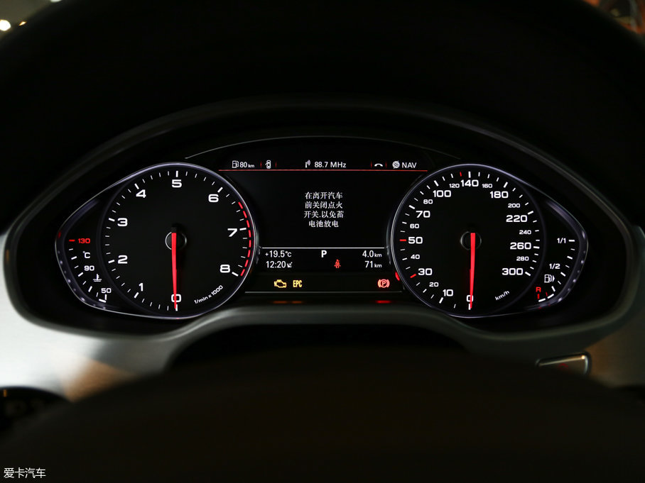 2017WA8 50 TFSI quattro F