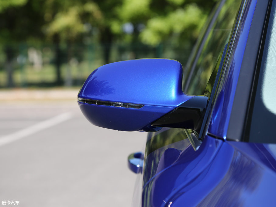 2017WA8 50 TFSI quattro F