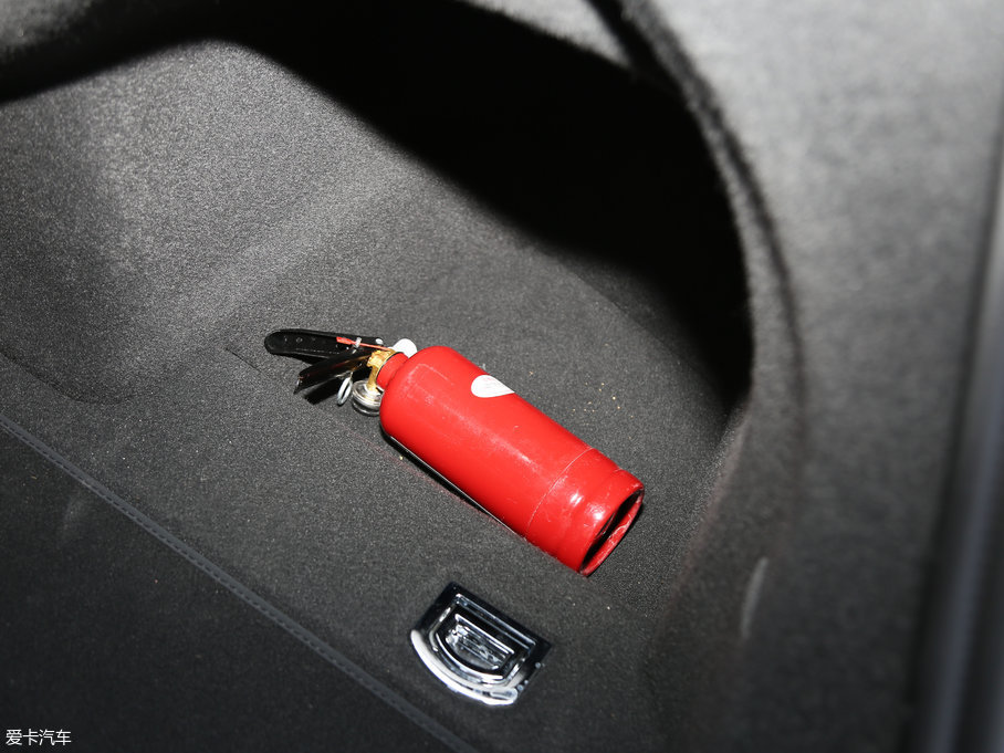 2017WA8 50 TFSI quattro F