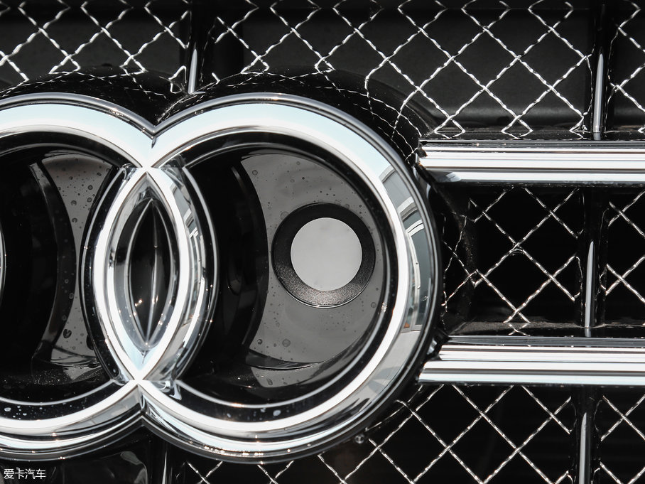 2017WA8 6.3L W12 quattro Ş