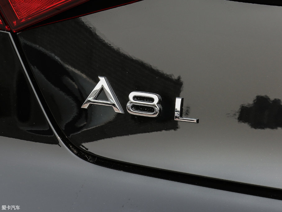 2017WA8 6.3L W12 quattro Ş