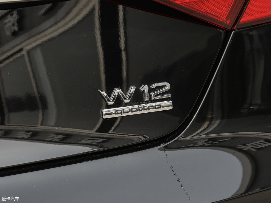 2017?yun)WA8 6.3L W12 quattro Ş